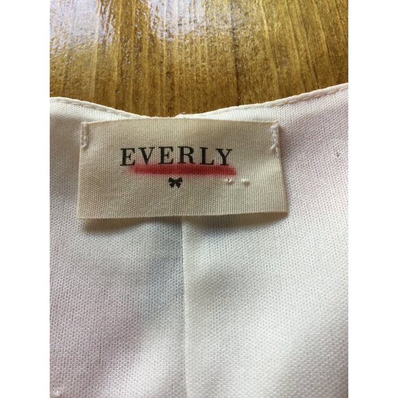 Everly Womens Floral Shift Dress Colorful Size S Bell Sleeve V Neck - Picture 12 of 13